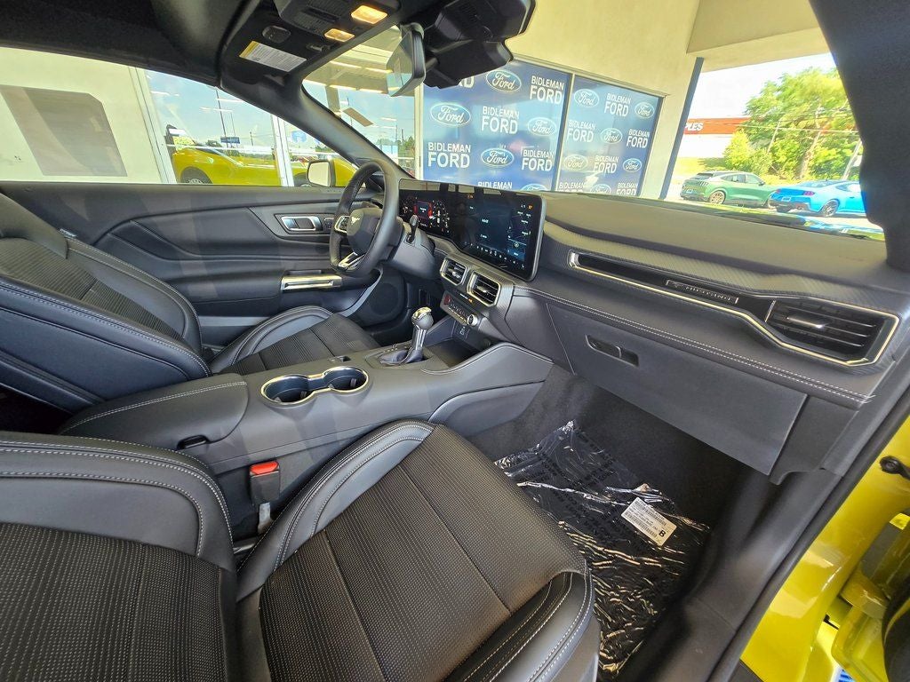 2025 Ford Mustang EcoBoost Premium