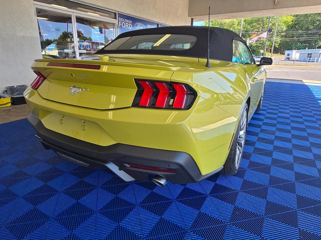 2025 Ford Mustang EcoBoost Premium