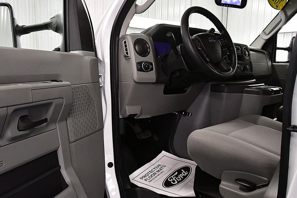 2024 Ford E-450SD Base