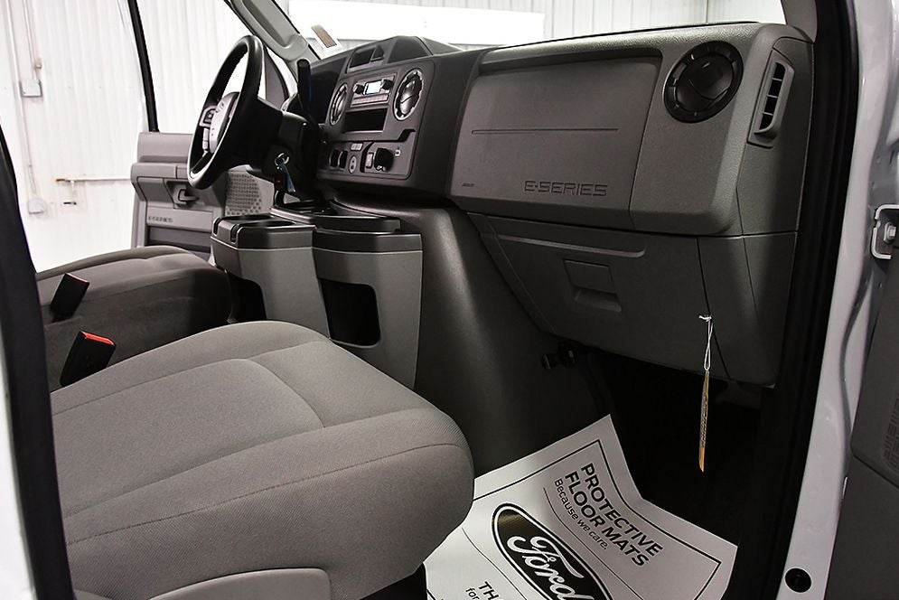 2024 Ford E-450SD Base