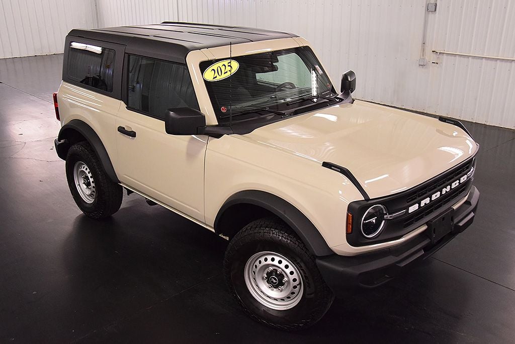 2025 Ford Bronco Base