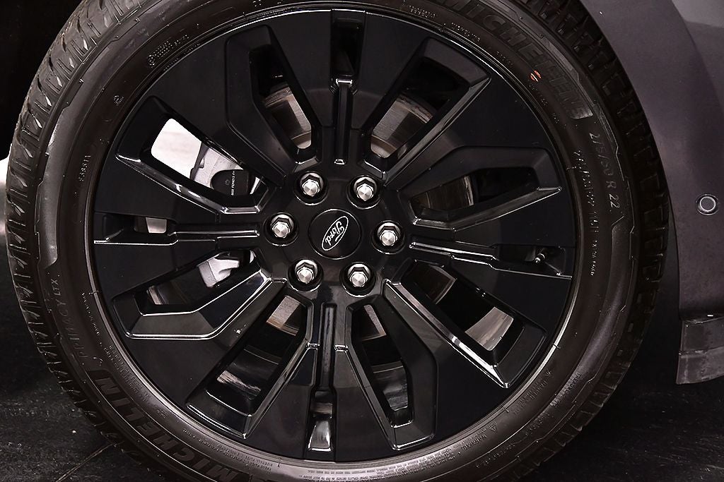 2025 Ford Expedition Platinum Stealth