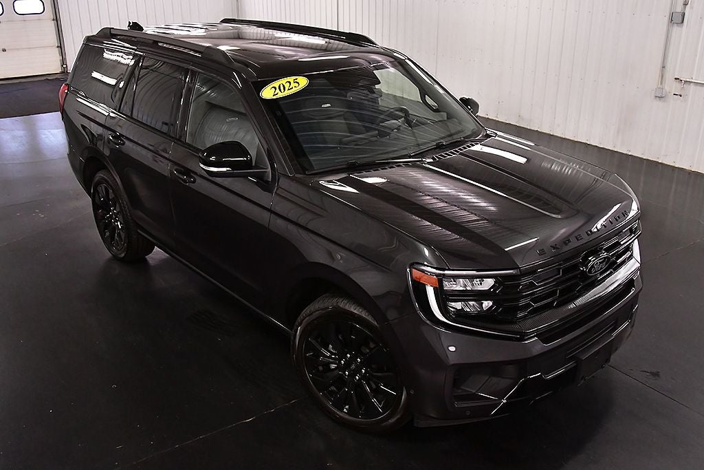 2025 Ford Expedition Platinum Stealth