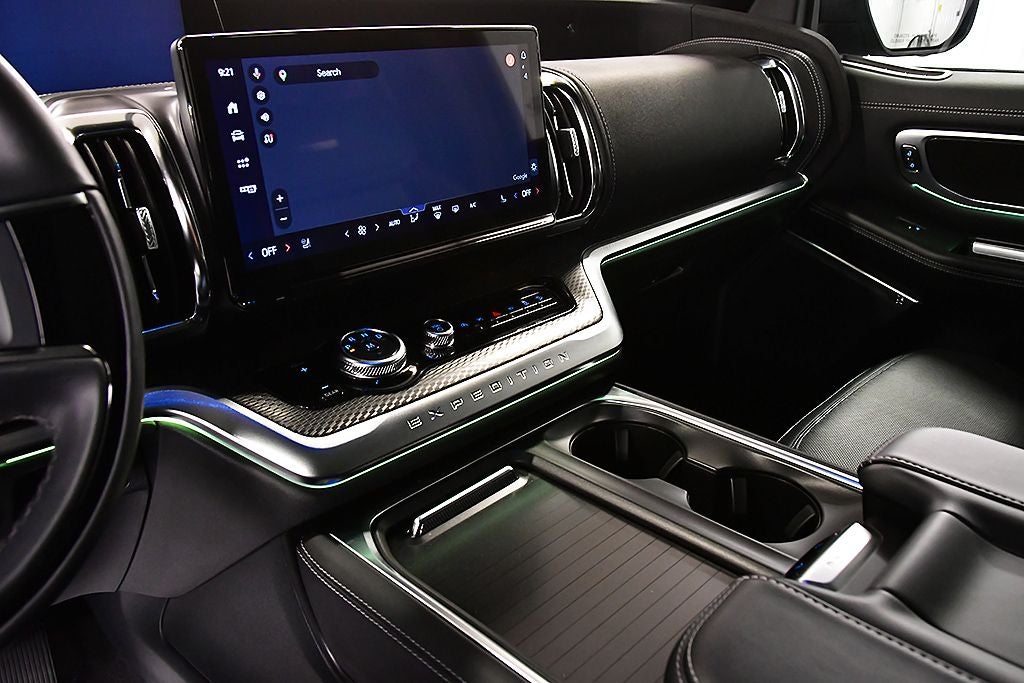 2025 Ford Expedition Platinum Stealth