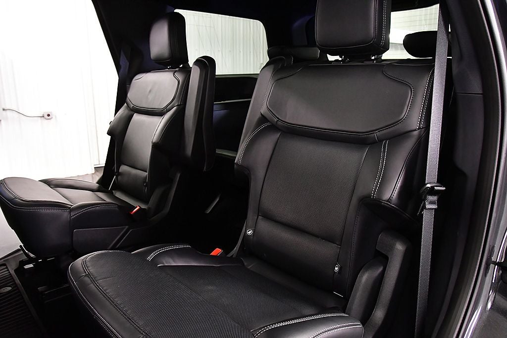 2025 Ford Expedition Platinum Stealth