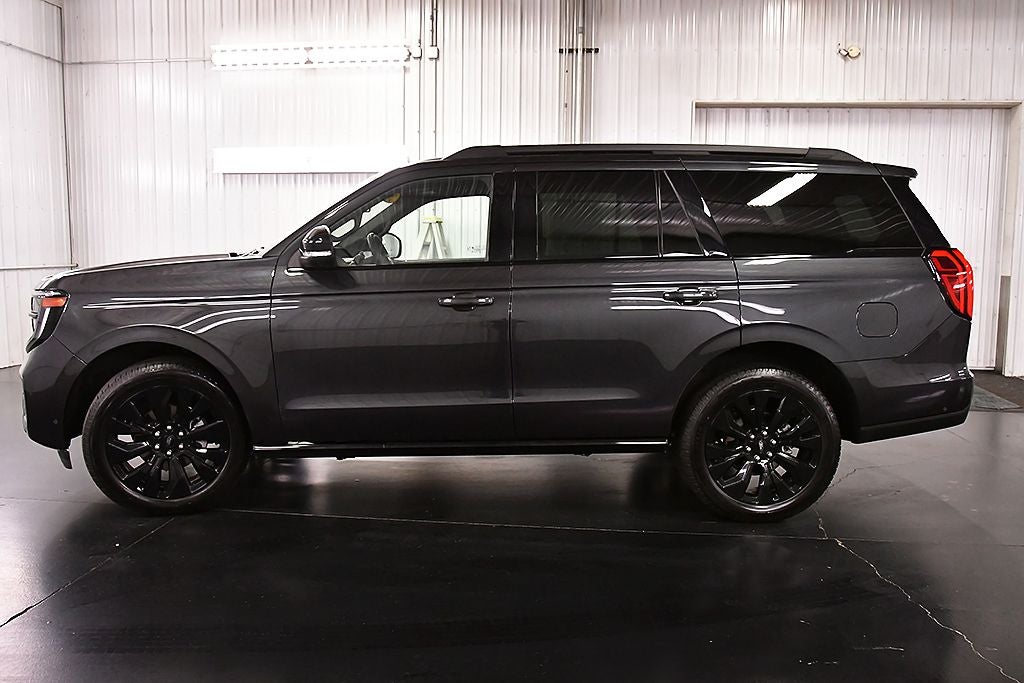 2025 Ford Expedition Platinum Stealth