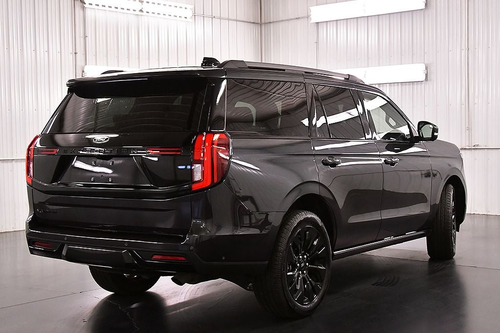 2025 Ford Expedition Platinum Stealth