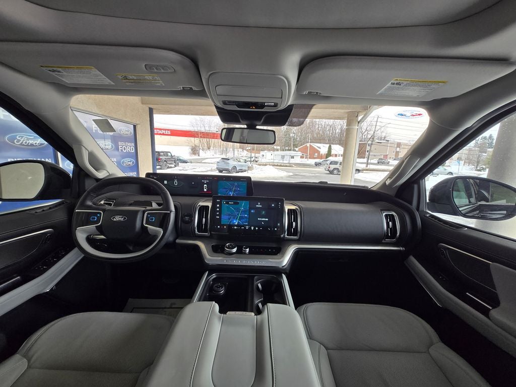 2025 Ford Expedition Platinum