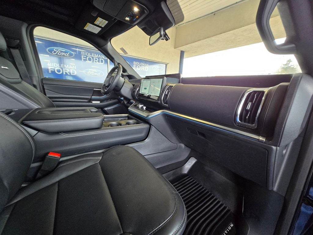 2025 Ford Expedition Platinum Stealth