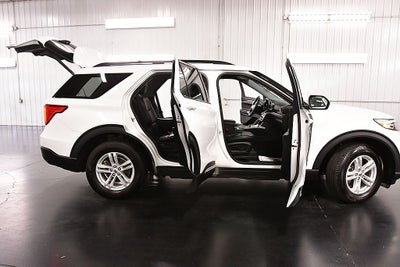 2024 Ford Explorer XLT