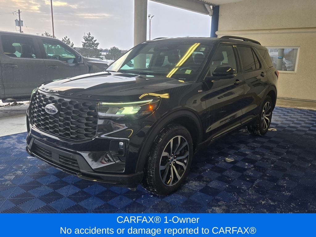 2025 Ford Explorer ST-Line