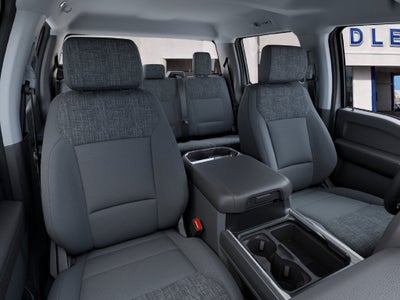 2027 Ford F-250SD XLT 6-3/4' Box