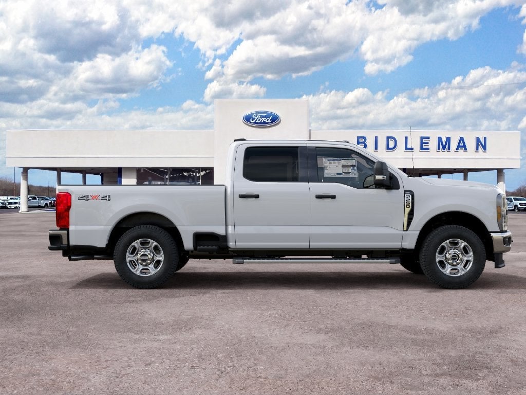 2027 Ford F-250SD XLT 6-3/4' Box