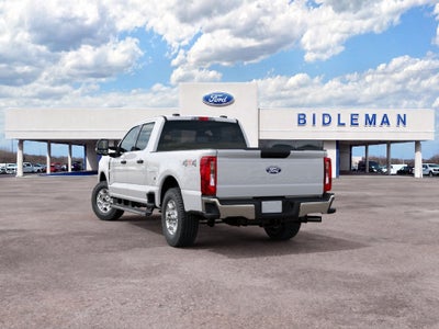 2027 Ford F-250SD XLT 6-3/4' Box
