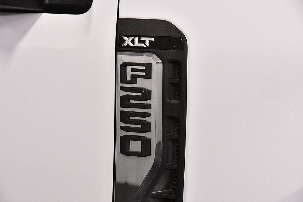 2024 Ford F-250SD XLT 8' Box