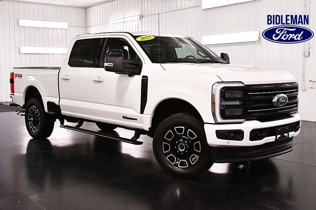 2025 Ford F-250SD Platinum 6-3/4' Box