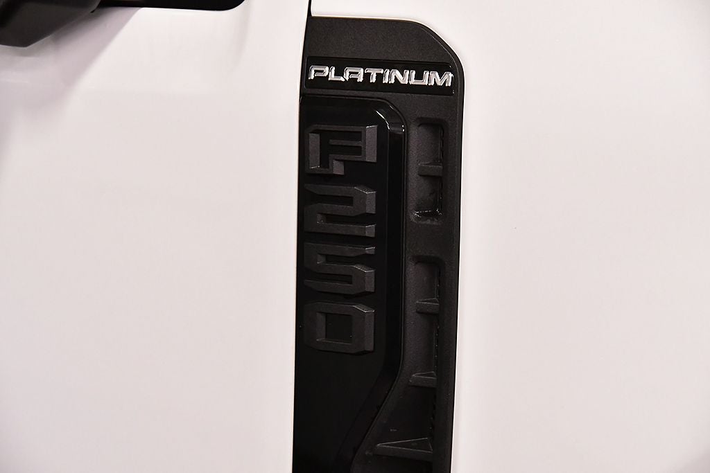 2025 Ford F-250SD Platinum 6-3/4' Box