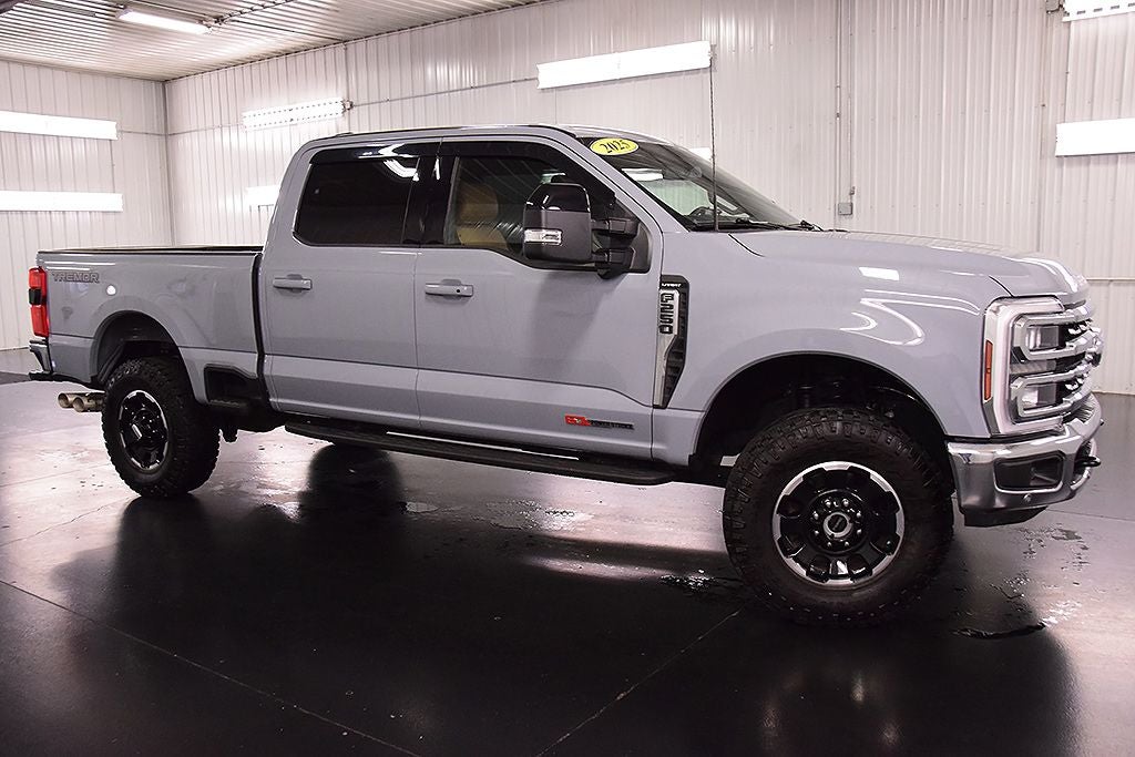 2025 Ford F-250SD Lariat Tremor Off-Road 6-3/4' Box