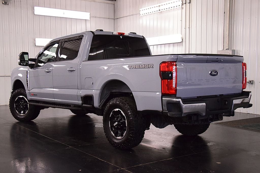 2025 Ford F-250SD Lariat Tremor Off-Road 6-3/4' Box