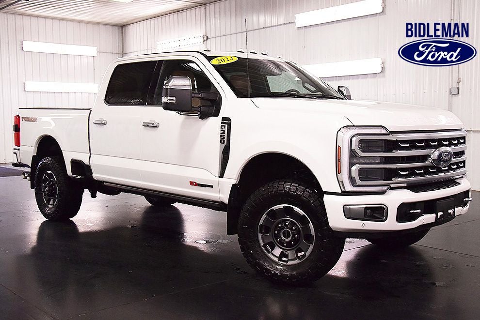 2024 Ford F-350SD Platinum Tremor Off-Road 6-3/4' Box