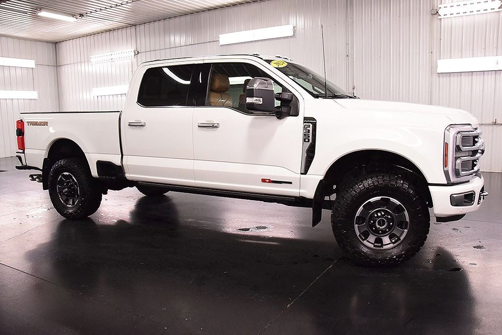 2024 Ford F-350SD Platinum Tremor Off-Road 6-3/4' Box