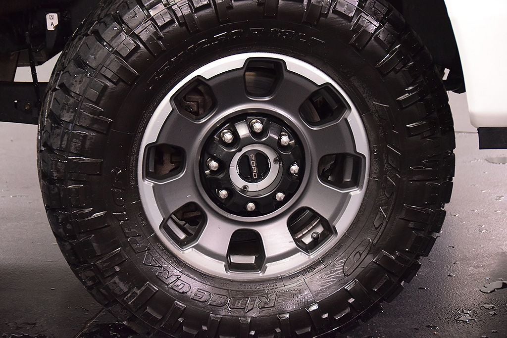 2024 Ford F-350SD Platinum Tremor Off-Road 6-3/4' Box