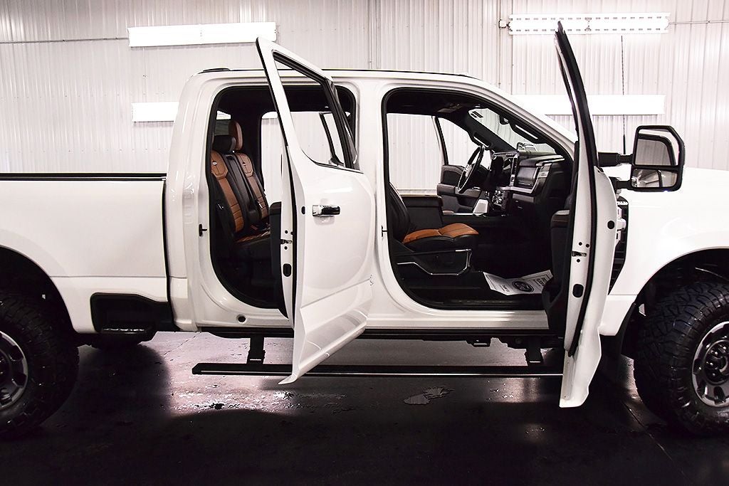 2024 Ford F-350SD Platinum Tremor Off-Road 6-3/4' Box