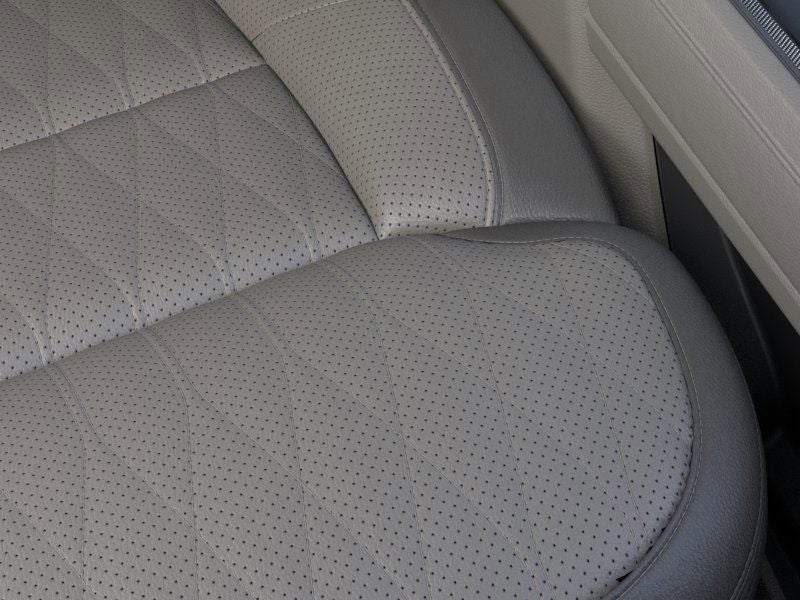 2026 Ford F-350SD Platinum Tremor Off-Road 6-3/4' Box