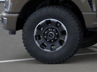 2026 Ford F-350SD Platinum Tremor Off-Road 6-3/4' Box