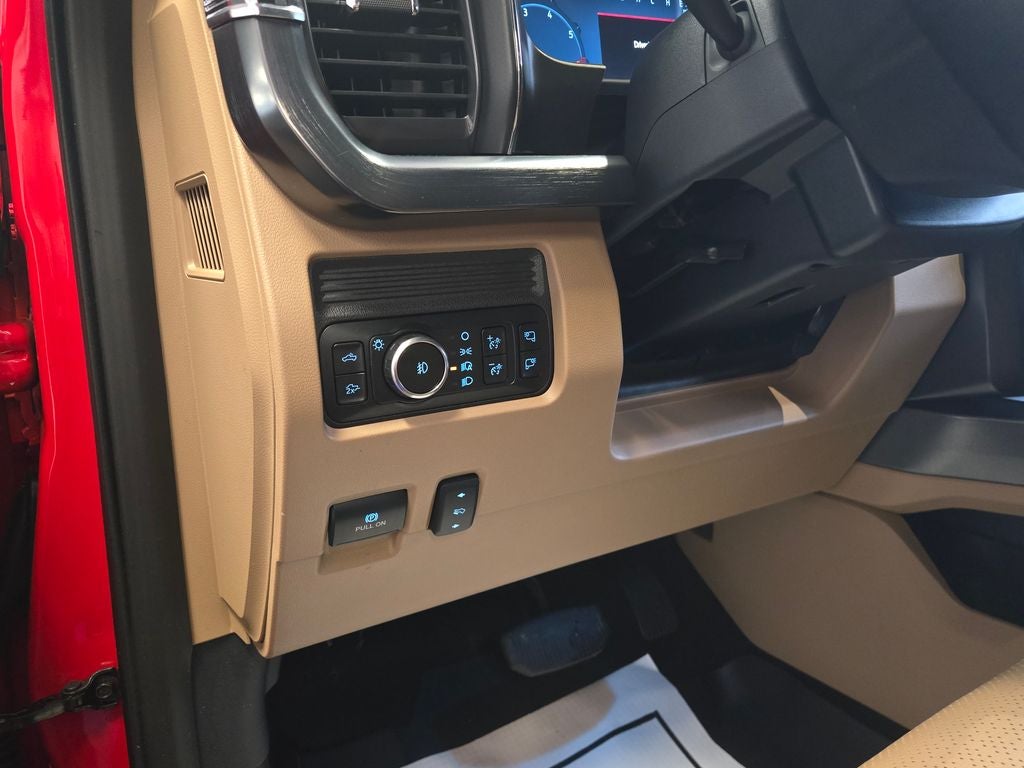 2025 Ford F-350SD Lariat 6-3/4' Box