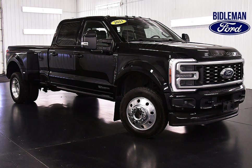 2025 Ford F-450SD Platinum DRW 8' Box