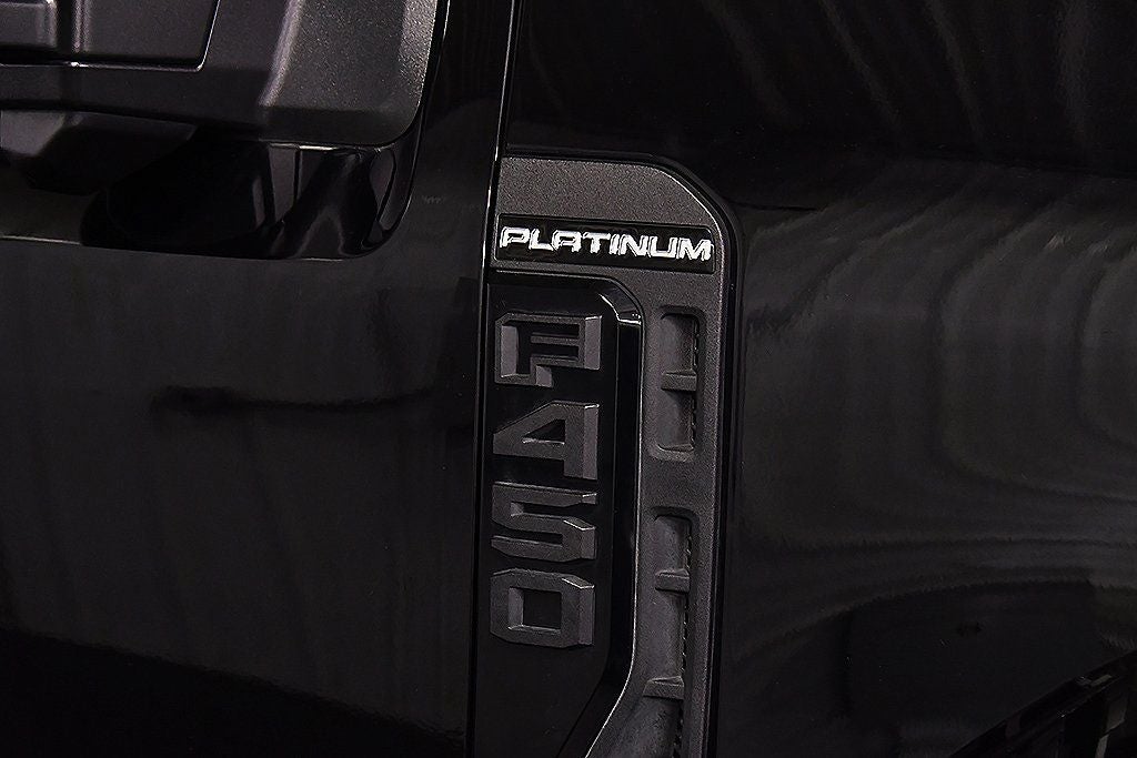 2025 Ford F-450SD Platinum DRW 8' Box
