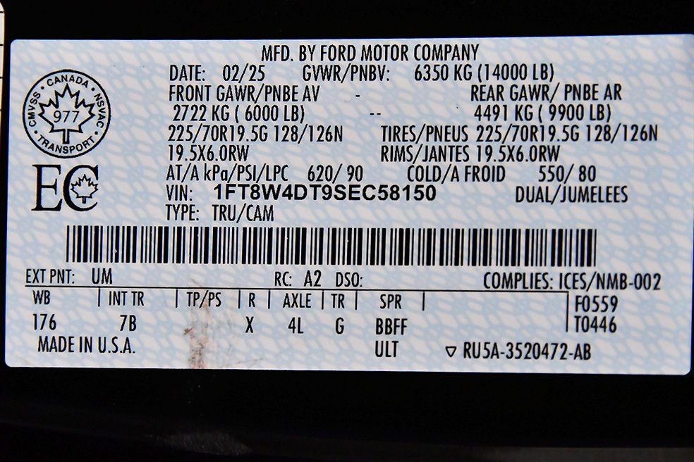 2025 Ford F-450SD Platinum DRW 8' Box