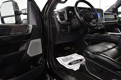 2025 Ford F-450SD Platinum DRW 8' Box