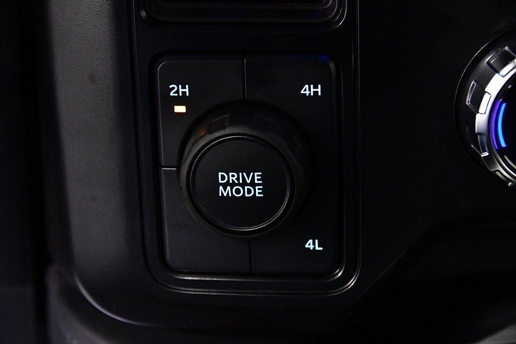 2025 Ford F-450SD Platinum DRW 8' Box