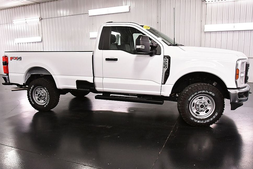 2024 Ford F-250SD XL 8' Box