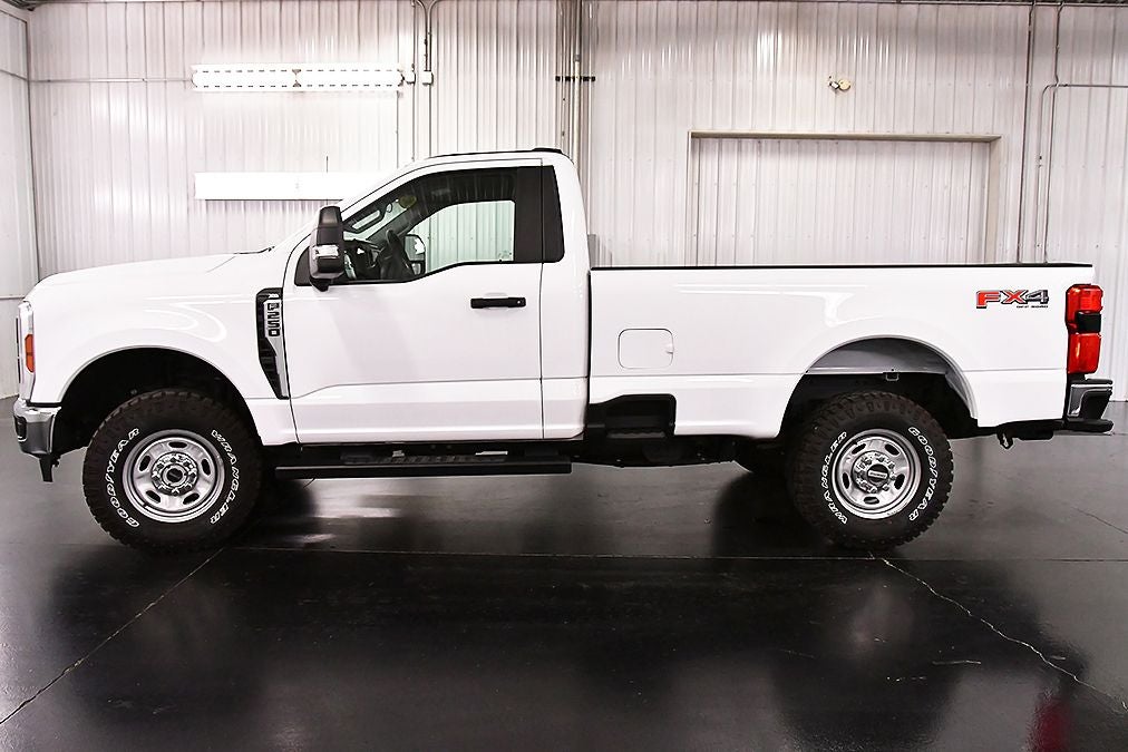 2024 Ford F-250SD XL 8' Box