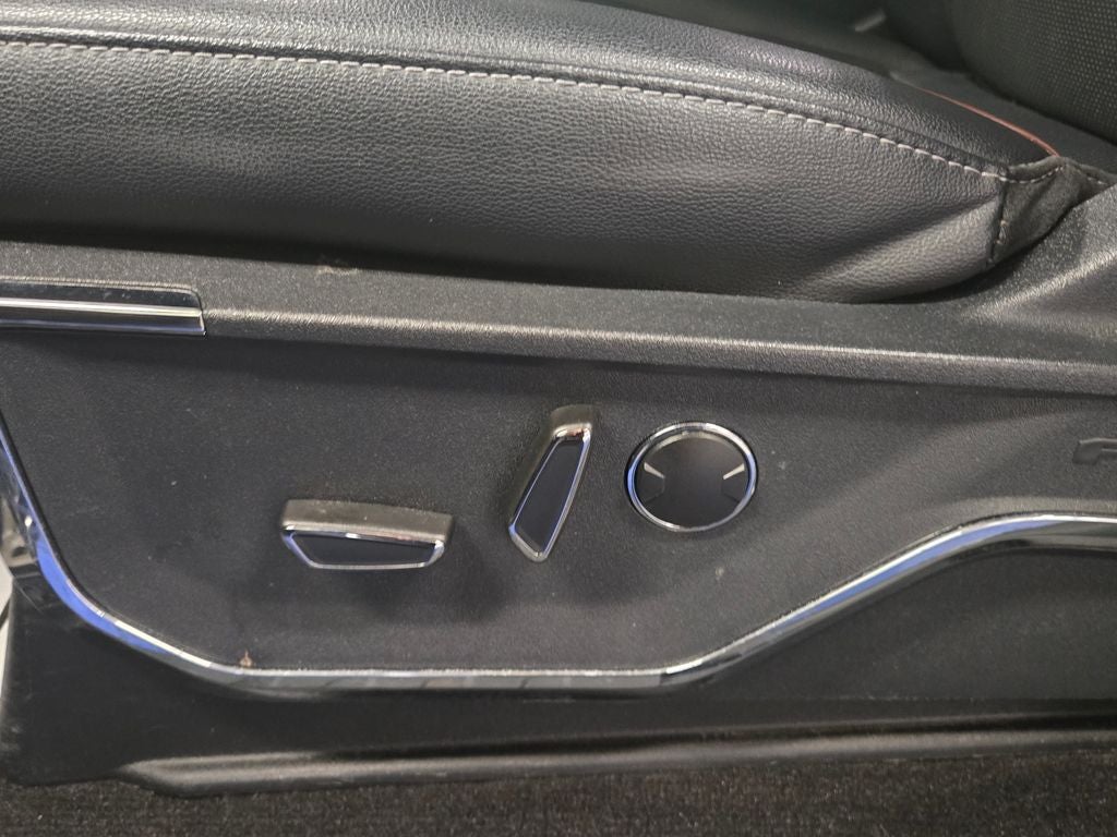 2023 Ford F-150 Lariat 5-1/2' Box