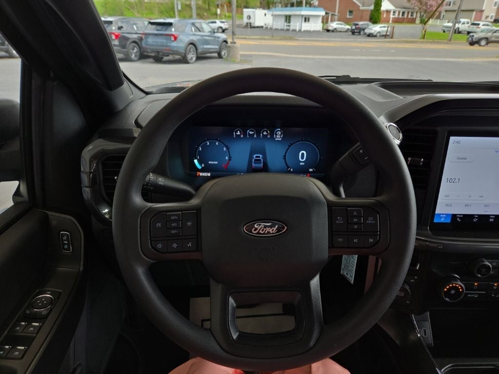 2025 Ford F-150 STX 5-1/2' Box