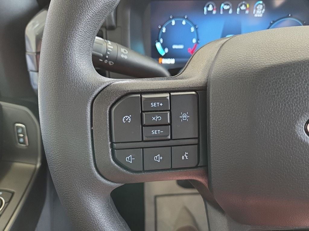 2025 Ford F-150 STX 5-1/2' Box