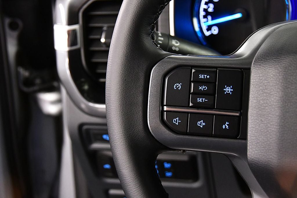 2023 Ford F-150 XLT Sport 5-1/2' Box