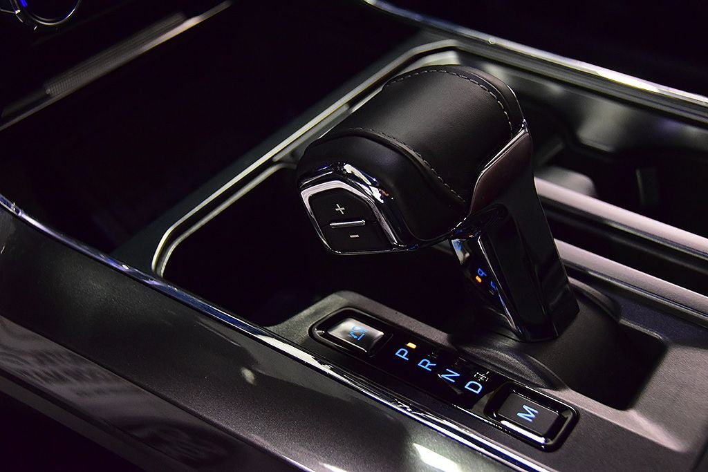 2023 Ford F-150 Lariat Sport 5-1/2' Box