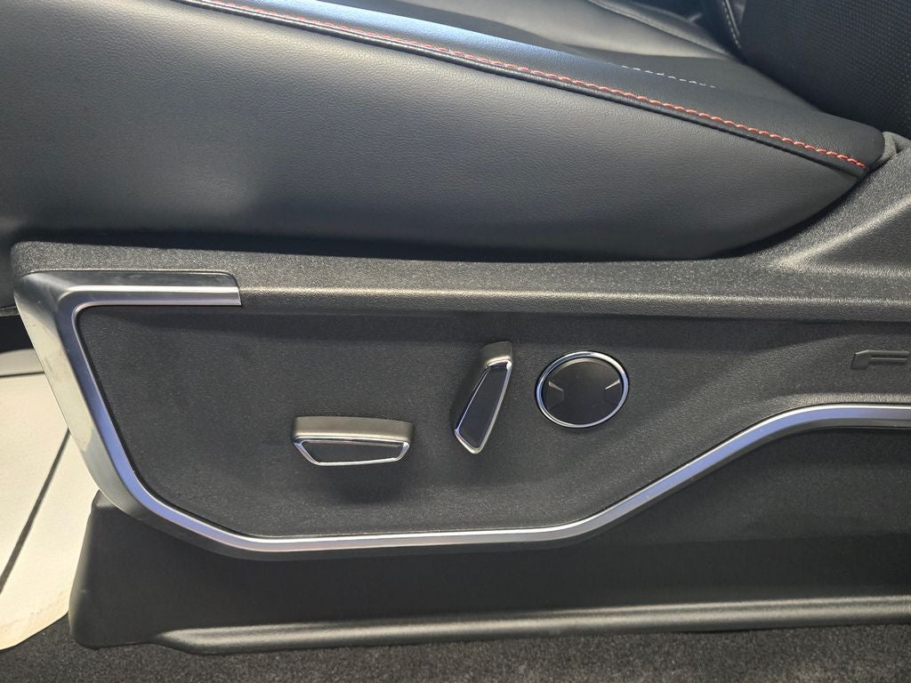 2025 Ford F-150 Raptor 37 5-1/2' Box