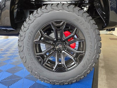 2025 Ford F-150 STX 5-1/2' Box Black Widow upfit