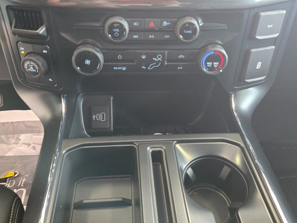 2025 Ford F-150 STX 5-1/2' Box Rocky Ridge