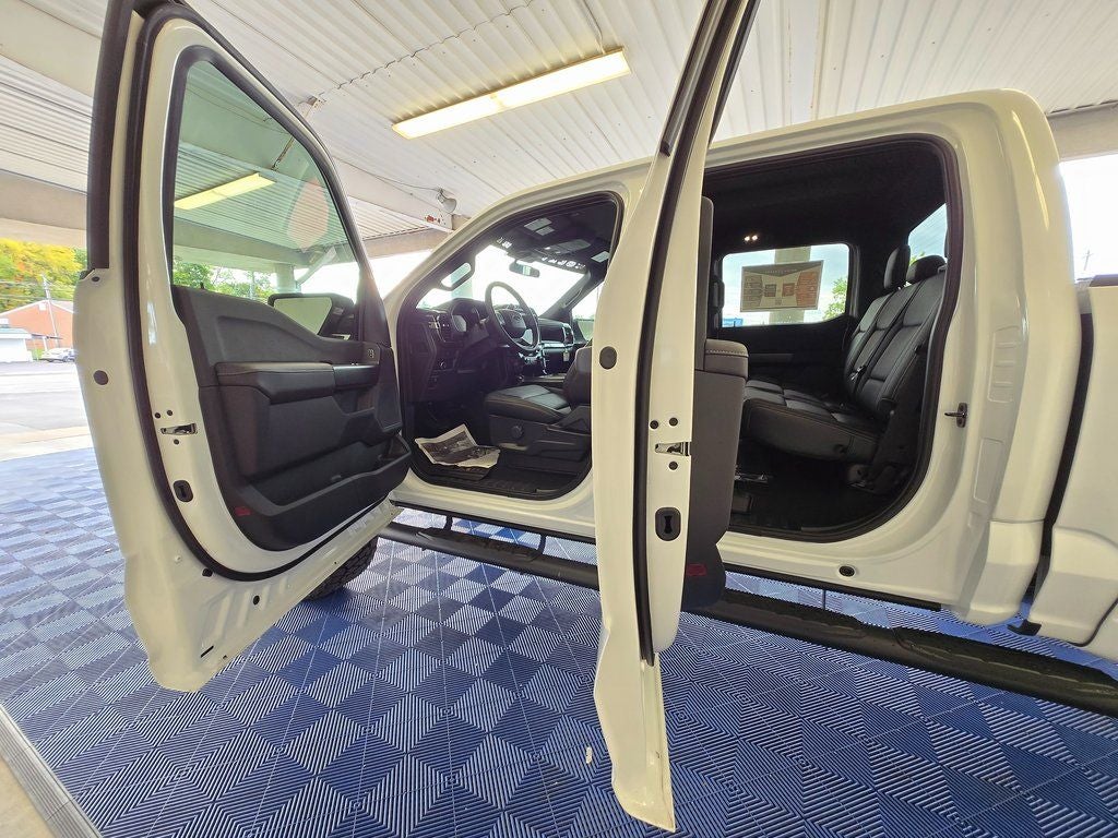 2025 Ford F-150 STX 5-1/2' Box Rocky Ridge