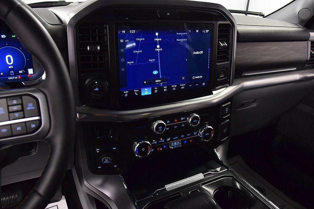 2025 Ford F-150 Lariat 5-1/2' Box