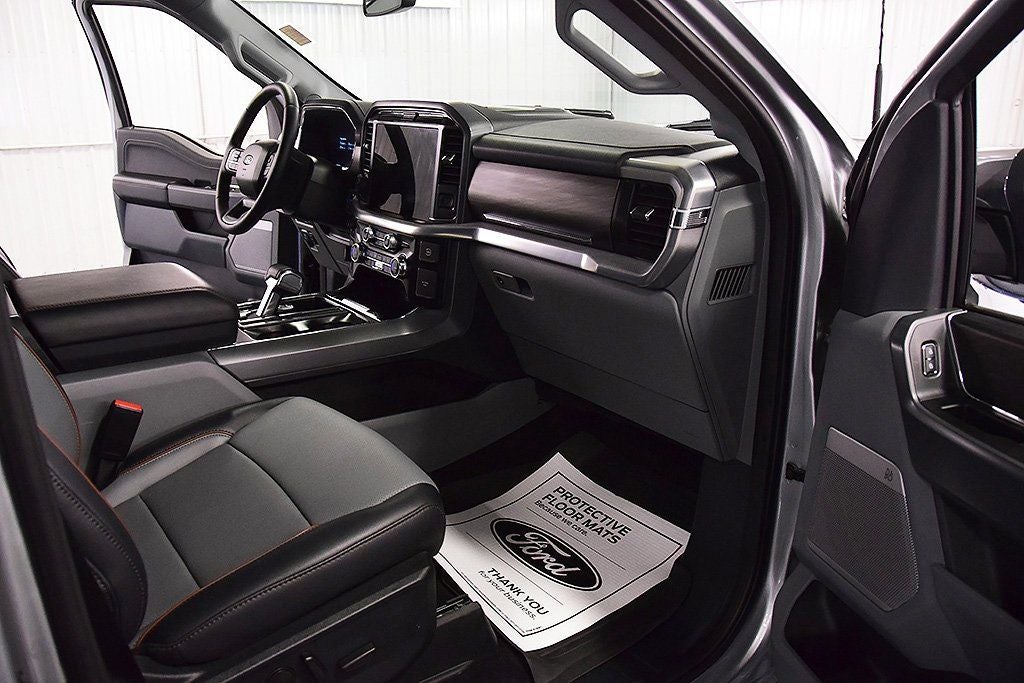 2025 Ford F-150 Lariat 5-1/2' Box