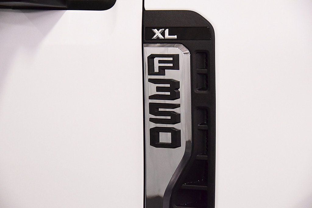 2026 Ford F-350SD XL 8' Box