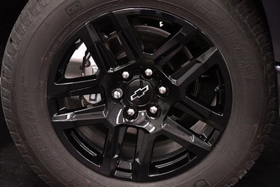 2022 Chevrolet Silverado 1500 Custom Dark Essentials